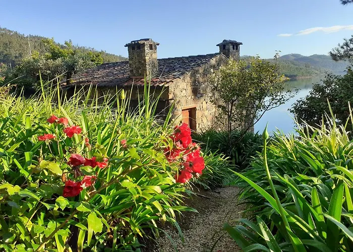 別荘 Casa Do Tojo E Rosmaninho *